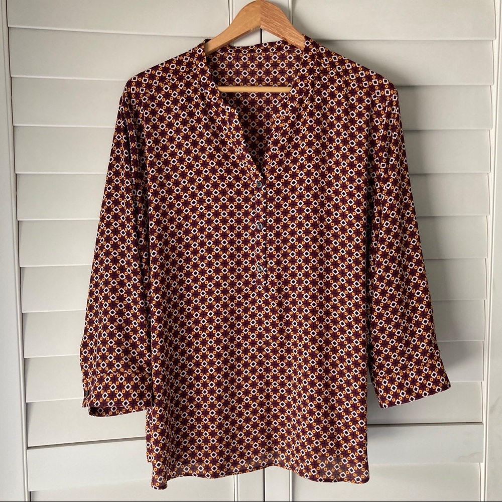 Geometric Pullover Blouse